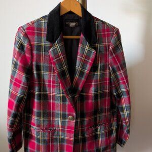 Perfect Vintage Holiday Blazer - Red Plaid Black Velvet Collar